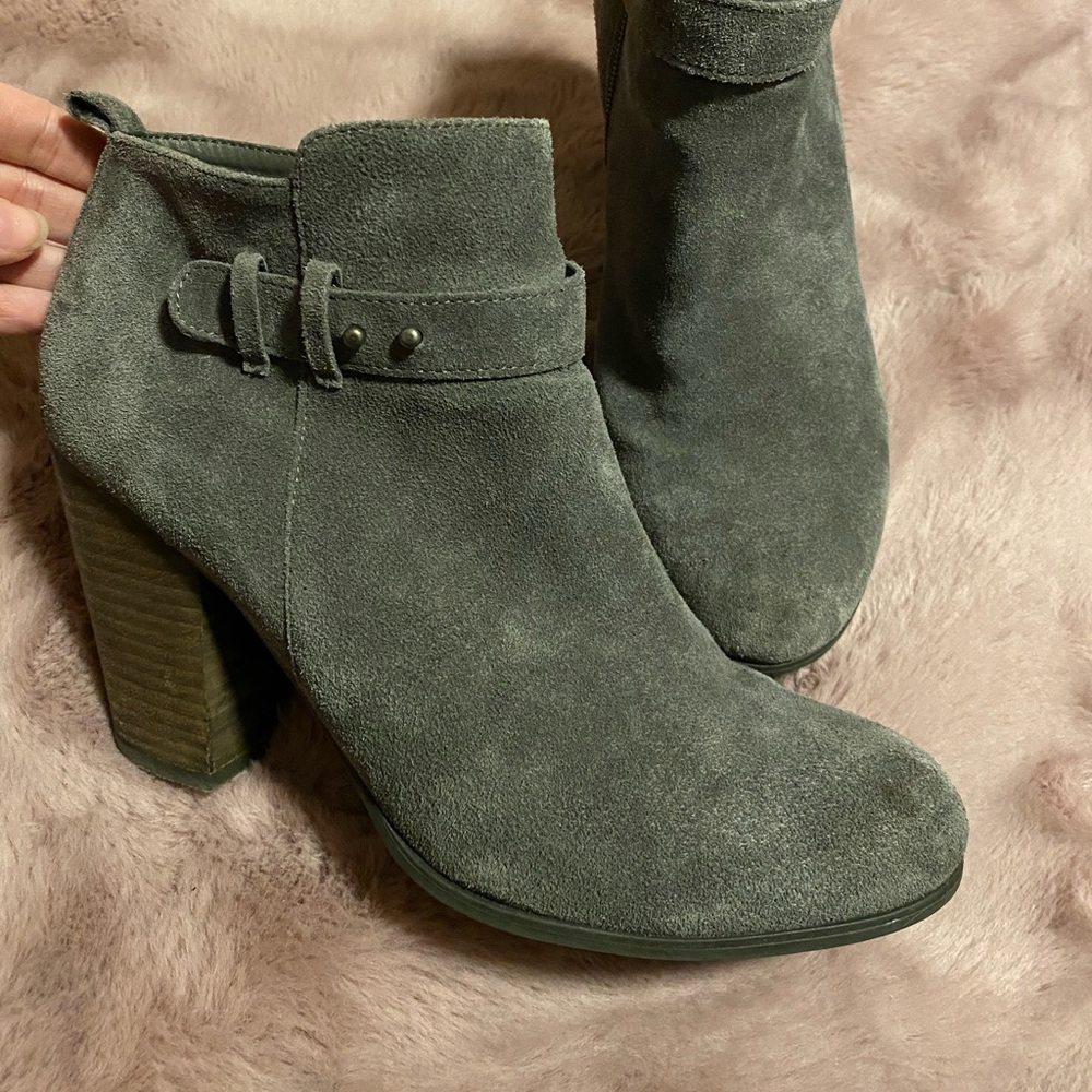Franco Fortini suede booties